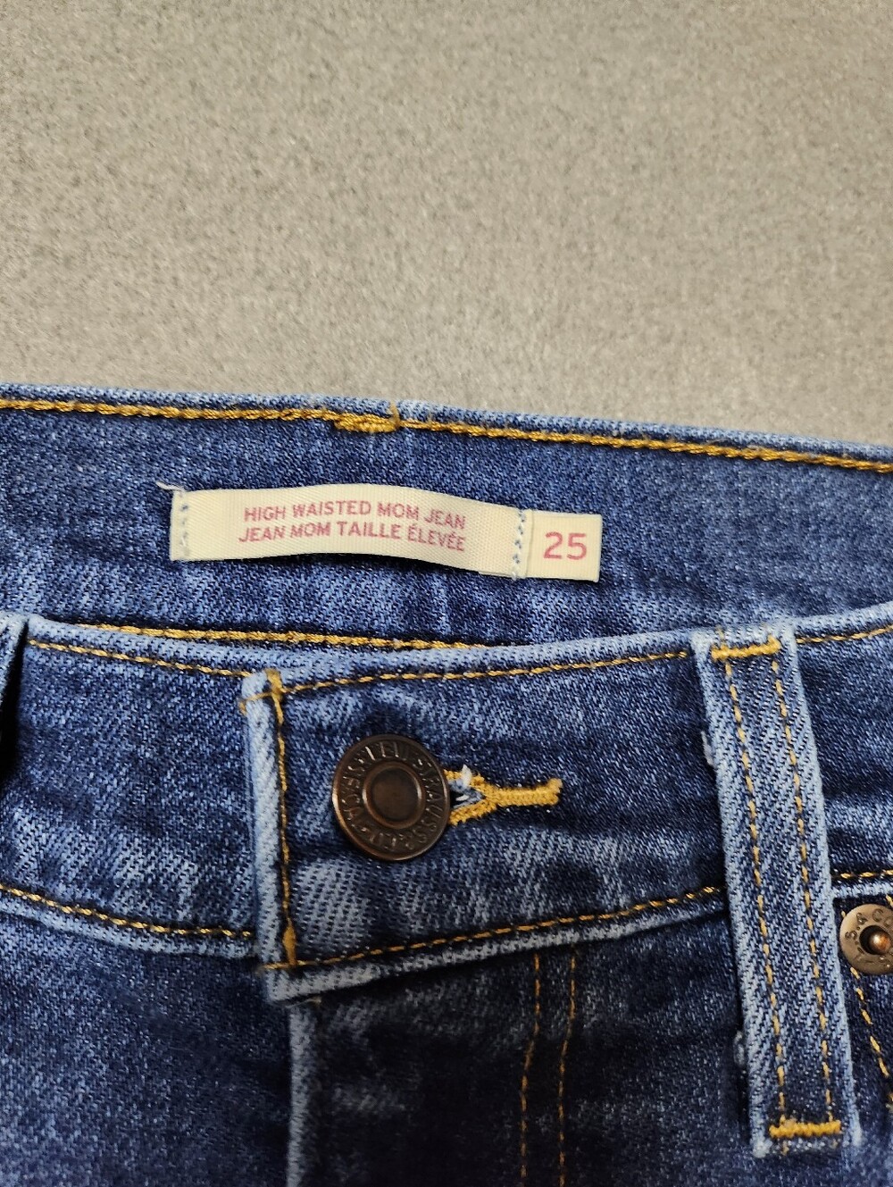 Levi’s High Waisted Mom Jean Classic High-Rise Blue Women's Jeans Sz 25 - Picture 5 of 12